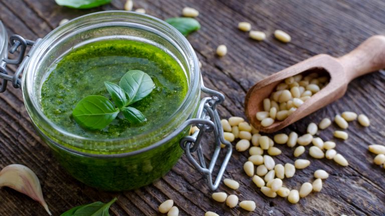 Original Pesto Genovese in Genua